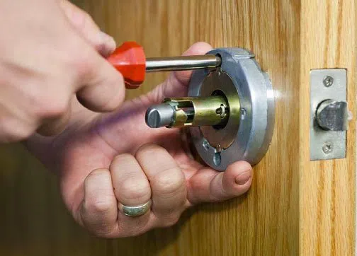 Super Locksmith Services Oxon Hill, MD 301-723-7099 Super Locksmith Services Oxon Hill, MD 301-723-7099 - 29-13